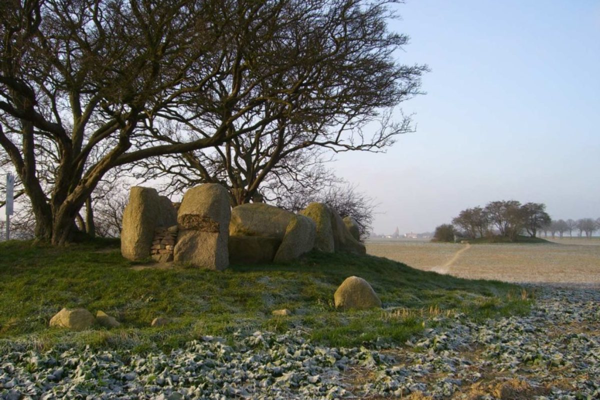 huenengrab-bei-Rerik-2